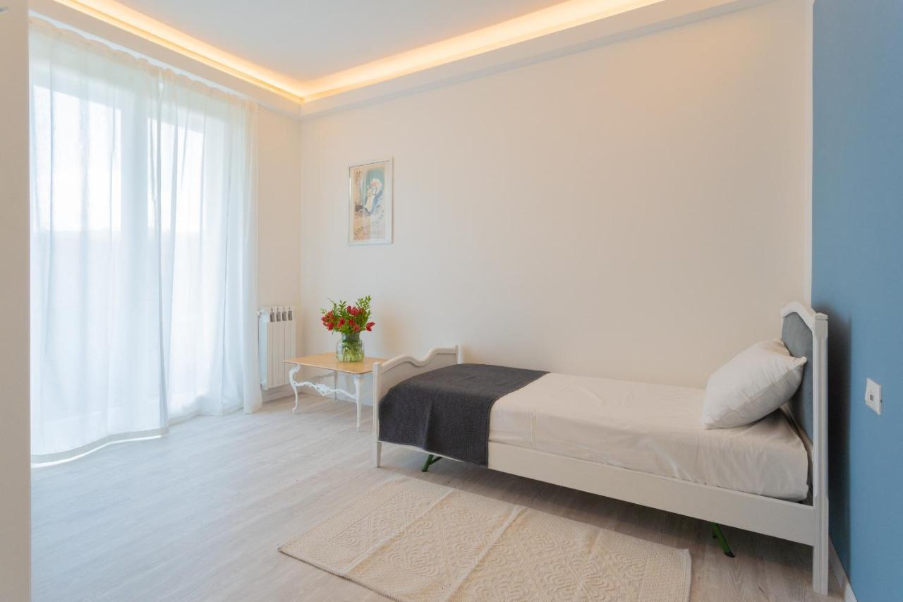 Acqua Chiara Apartment By Rent All Como Донго Экстерьер фото